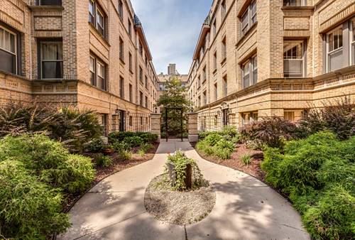 1362 W Greenleaf Unit 2A, Chicago, IL 60626