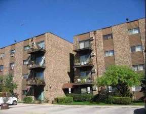 8936 N Parkside Unit 112, Des Plaines, IL 60016