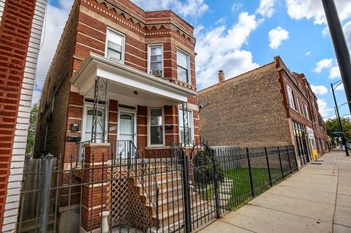 3738 W Montrose, Chicago, IL 60618