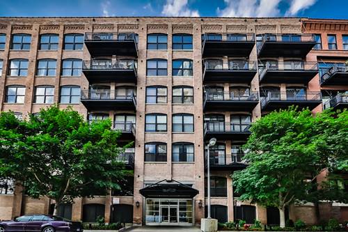 520 W Huron Unit 209, Chicago, IL 60654