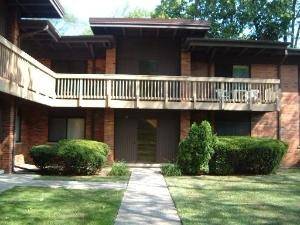 485 Duane Unit B-2, Glen Ellyn, IL 60137