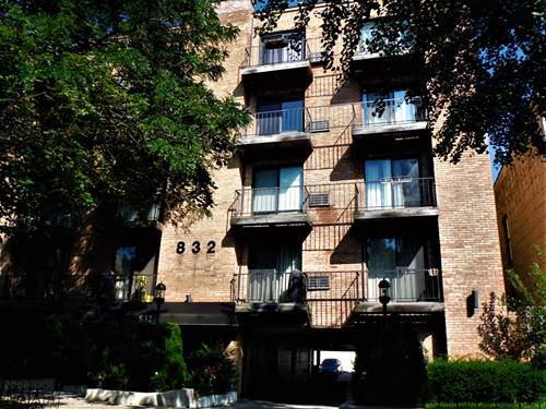 832 W Oakdale Unit 3H, Chicago, IL 60657