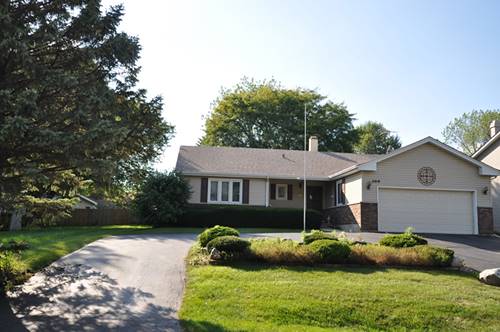 104 Hickory, Lindenhurst, IL 60046