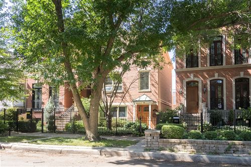 2710 N Bosworth, Chicago, IL 60614