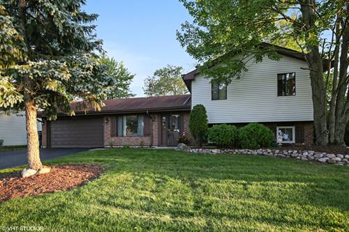 1515 Schooner, Hanover Park, IL 60133