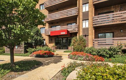 2000 Chestnut Unit 301, Glenview, IL 60025