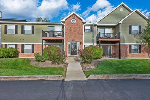 1581 Raymond Unit 204, Naperville, IL 60563