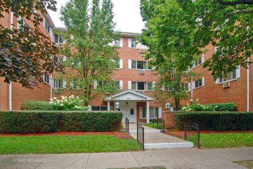 950 Washington Unit 103, Oak Park, IL 60302