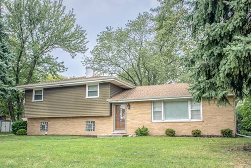 556 Seward, Roselle, IL 60172