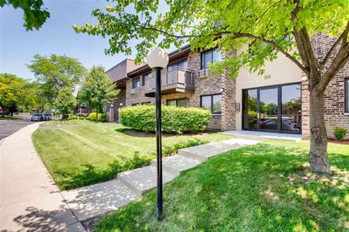 2634 N Windsor Unit 102, Arlington Heights, IL 60004