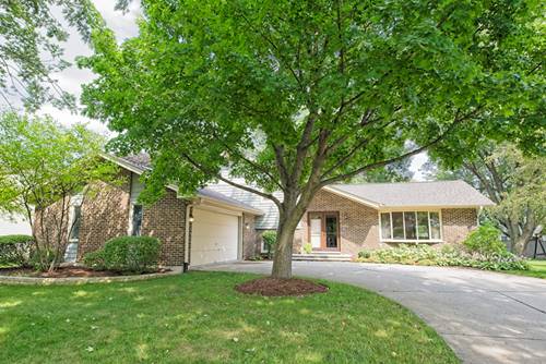 106 N Whispering Hills, Naperville, IL 60540