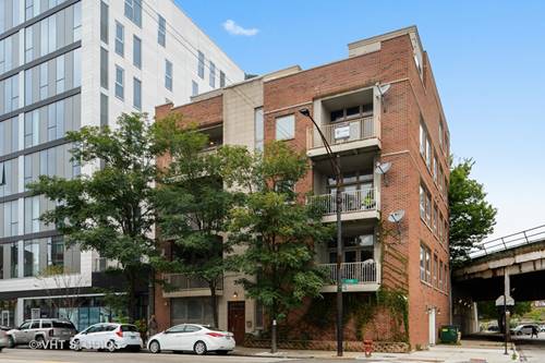 700 W Grand Unit 4EW, Chicago, IL 60654