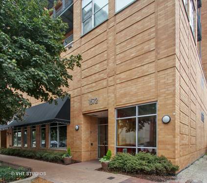 1572 Maple Unit 304, Evanston, IL 60201