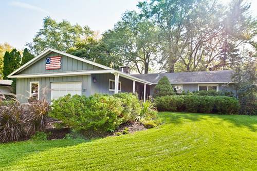 107 E Hawthorne, Lake Bluff, IL 60044