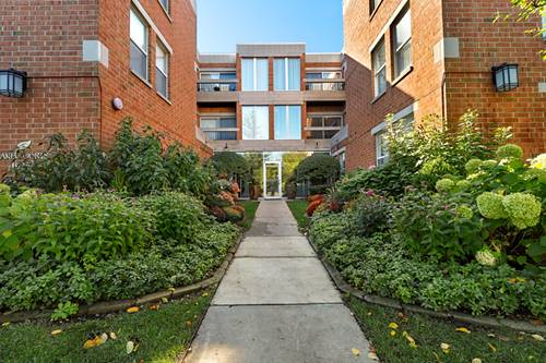 1925 Lake Unit 212, Wilmette, IL 60091