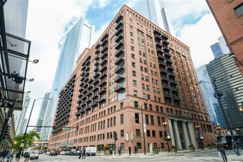 165 N Canal Unit 1016, Chicago, IL 60606