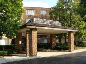 1375 Rebecca Unit 219, Hoffman Estates, IL 60194