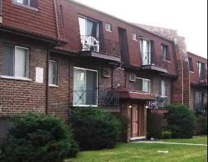 10461 Dearlove Unit GA, Glenview, IL 60025