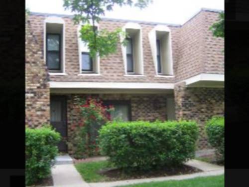 2028 Country Club Unit 8G, Woodridge, IL 60517