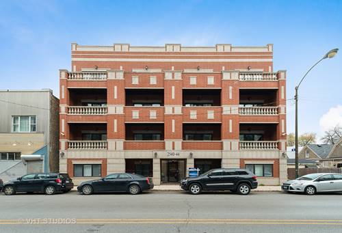 2540 W Diversey Unit 403, Chicago, IL 60647