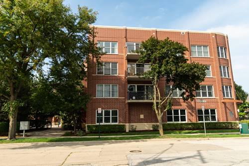 8200 Lincoln Unit 312, Skokie, IL 60077