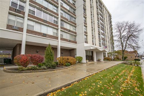 33 N Main Unit 3J, Lombard, IL 60148