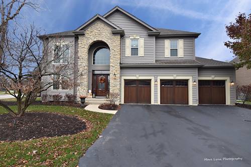 1290 Fox Chase, St. Charles, IL 60174