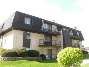 11121 S 84th Unit 2B, Palos Hills, IL 60465