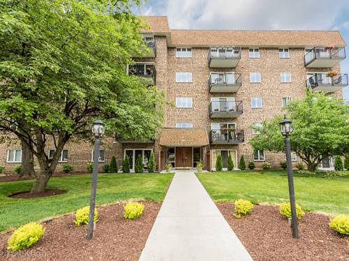 907 Curtiss Unit 203, Downers Grove, IL 60515