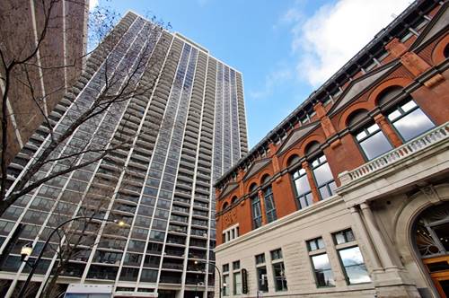 1560 N Sandburg Unit 2106, Chicago, IL 60610