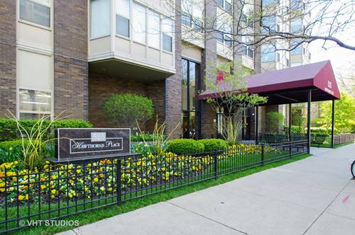 525 W Hawthorne Unit 404, Chicago, IL 60657