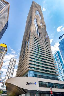 225 N Columbus Unit 6807, Chicago, IL 60601