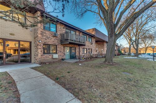 2614 N Windsor Unit 104, Arlington Heights, IL 60004