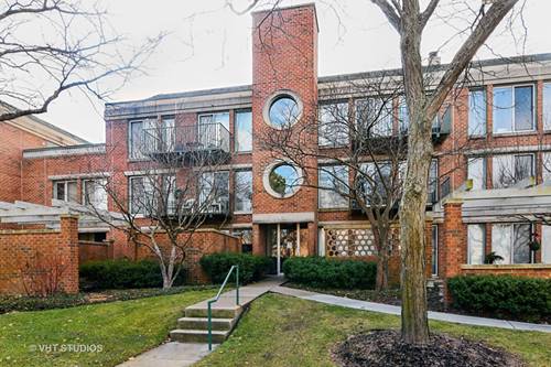 3030 Arbor Unit 102, Northfield, IL 60093