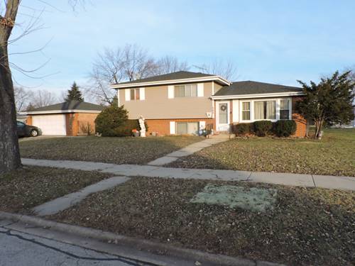 585 S Wisconsin, Addison, IL 60101