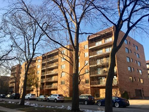 905 Center Unit 105, Des Plaines, IL 60016