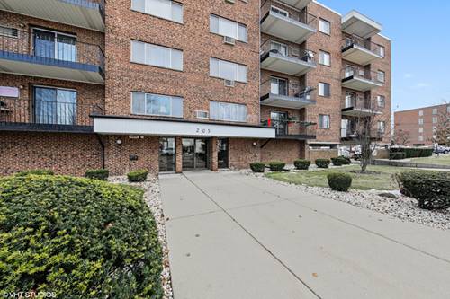 205 W Miner Unit 301, Arlington Heights, IL 60005