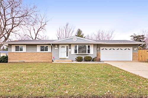 34 Surrey, Crystal Lake, IL 60014