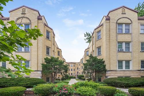 419 Wisconsin Unit 1W, Oak Park, IL 60302