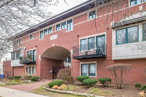 2455 W Ohio Unit 6E, Chicago, IL 60612