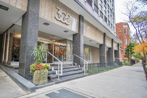 30 E Elm Unit 5E, Chicago, IL 60611