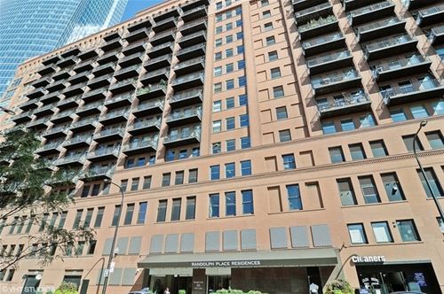 165 N Canal Unit 610, Chicago, IL 60606