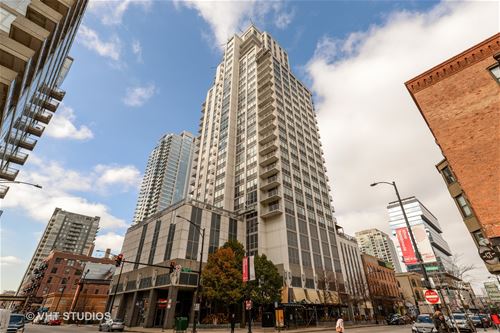 200 W Grand Unit 1904, Chicago, IL 60654