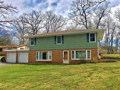 806 Hickory, Woodstock, IL 60098