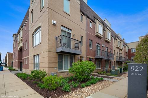 922 Warren Unit 303, Downers Grove, IL 60515