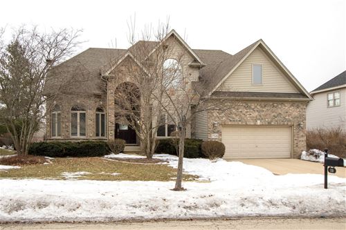 758 Chasewood, South Elgin, IL 60177