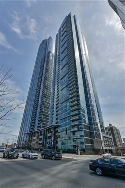 1201 S Prairie Unit 3704, Chicago, IL 60605