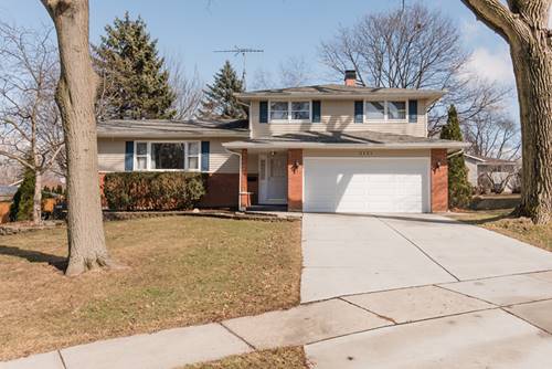 2121 Country Knoll, Elgin, IL 60123