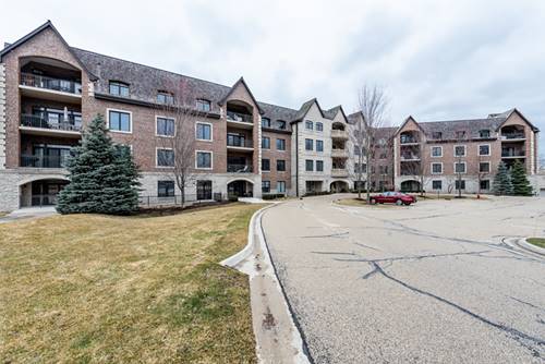 1800 Amberley Unit 405, Lake Forest, IL 60045