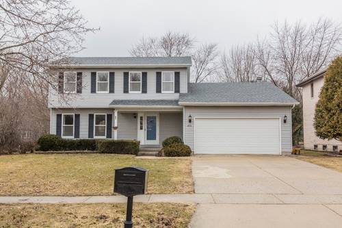 876 Francine, Bartlett, IL 60103